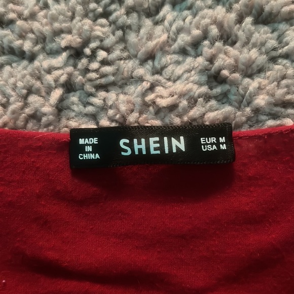 Red cropped t-shirt - Picture 2 of 2